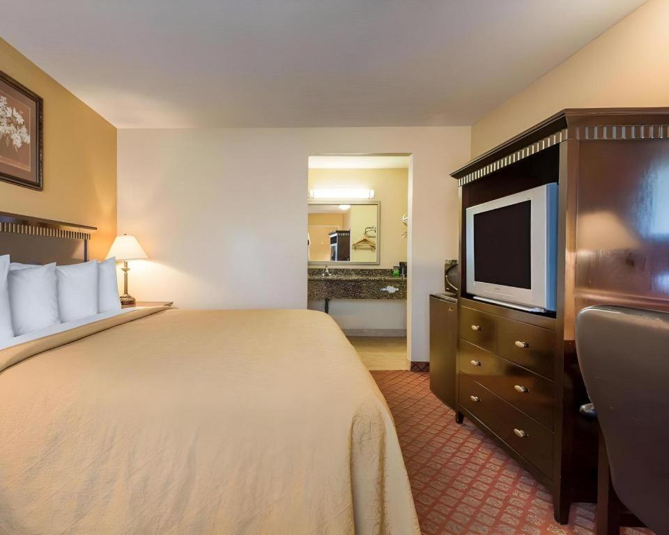 Quality Inn Сан-Бернардино Экстерьер фото