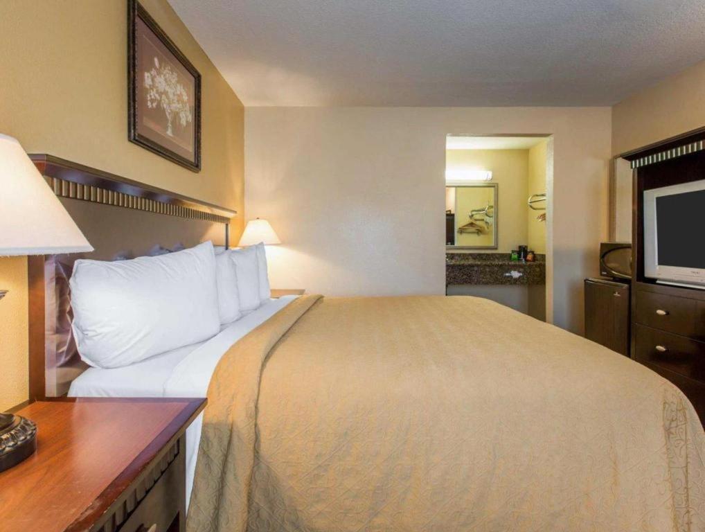 Quality Inn Сан-Бернардино Экстерьер фото