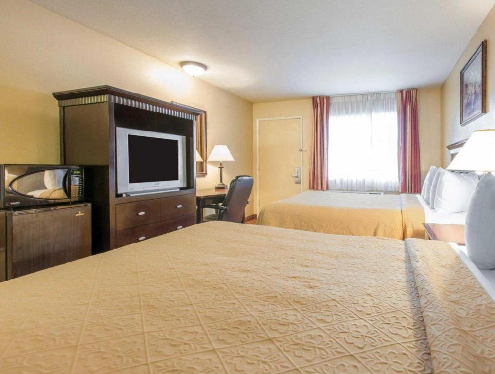Quality Inn Сан-Бернардино Экстерьер фото